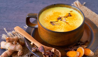 Mẹo làm đẹp từ đầu đến chân nhờ bột nghệ